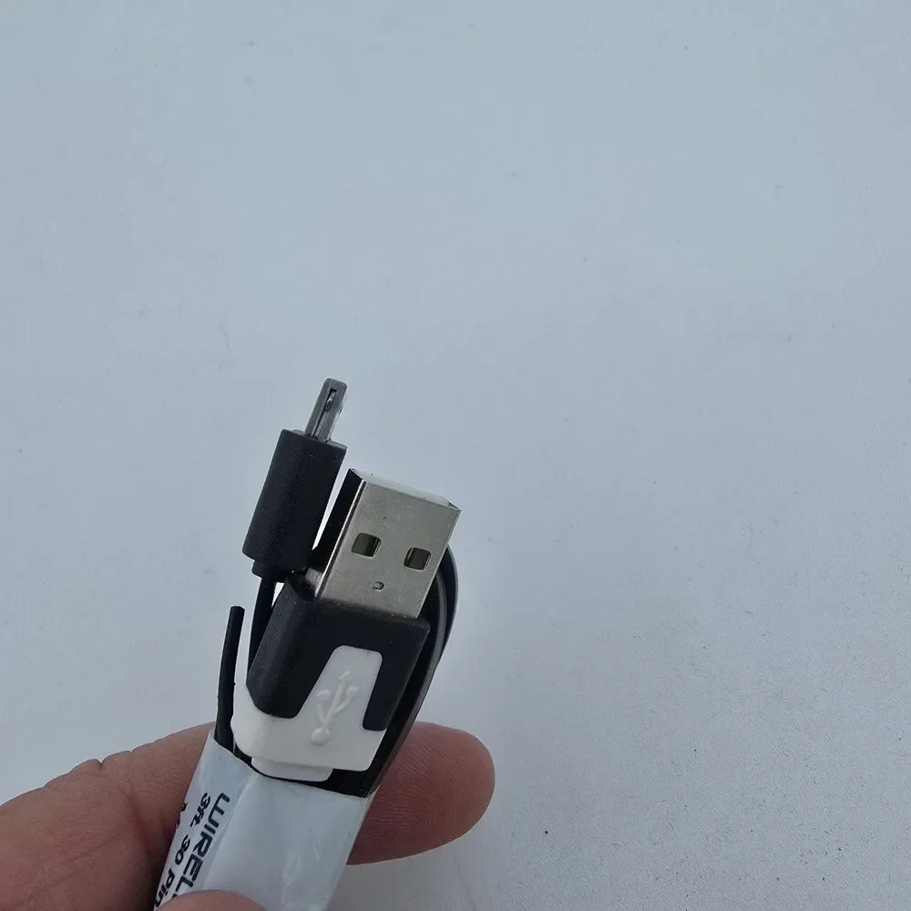 3ft.- 30 pin USB Data/Sync Transfer Cable Cord for iphone  Pad2